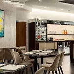 巴黎马约门站万豪ac酒店 4*