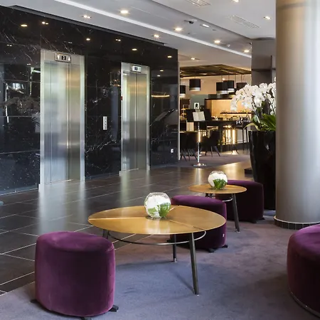 Ac Porte Maillot By Marriott