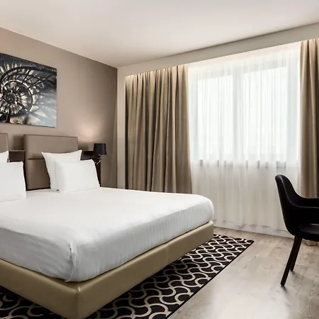Ac Porte Maillot By Marriott París