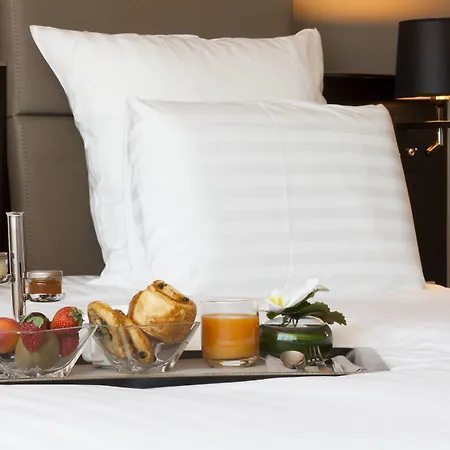 Ac Porte Maillot By Marriott 4* París