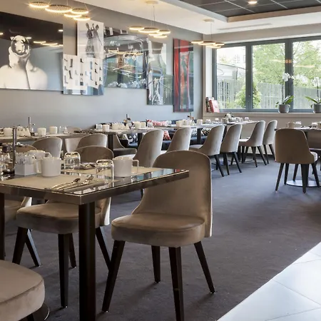 Ac Porte Maillot By Marriott Hotel 4*
