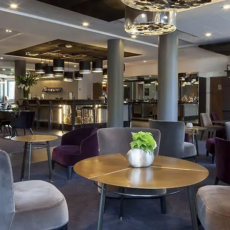 Hotel Ac Porte Maillot By Marriott