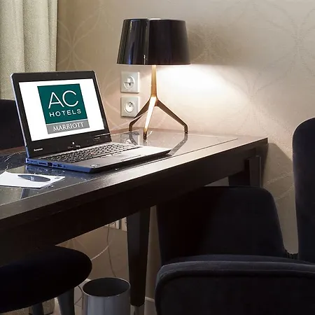 Hotel Ac Porte Maillot By Marriott