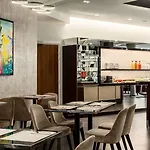 Ac Porte Maillot By Marriott 4*