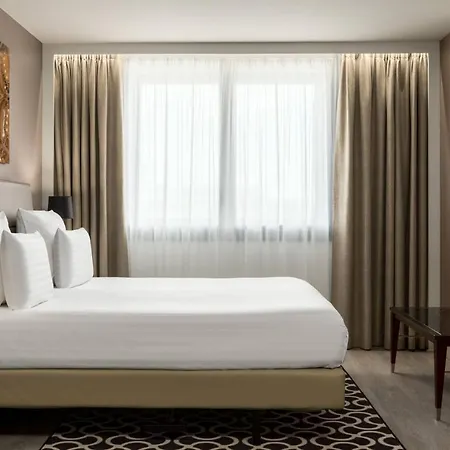 Ac Porte Maillot By Marriott París