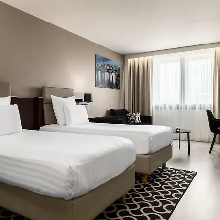 Ac Porte Maillot By Marriott Hotel París