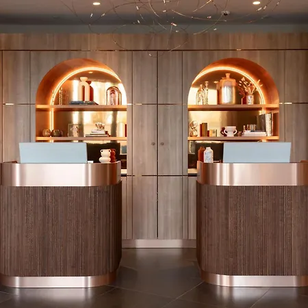 Hotel Ac Porte Maillot By Marriott París
