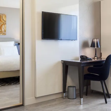 Ac ポルト マイヨ バイ マリオット 4*