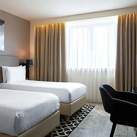 Ac Porte Maillot By Marriott Отель 4*