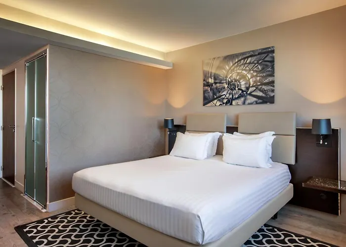 إيه سي بورت مايوه باي ماريوت 4*