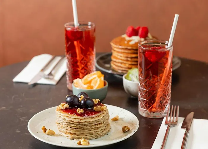 إيه سي بورت مايوه باي ماريوت فندق 4*