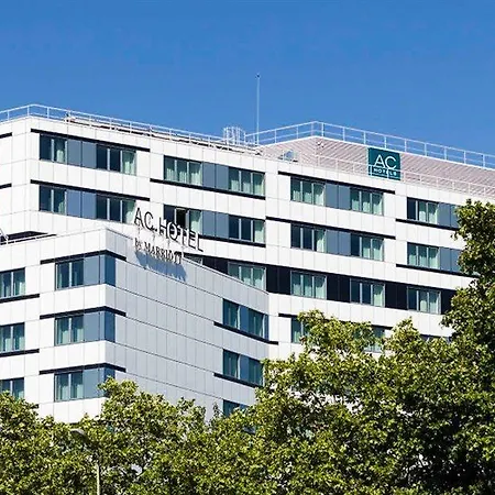 מלון Ac Porte Maillot By Marriott פריז
