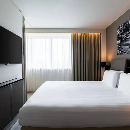 Ac Porte Maillot 4* Paris