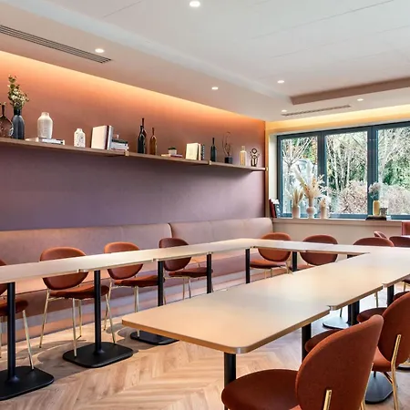 Ac Porte Maillot Hotel